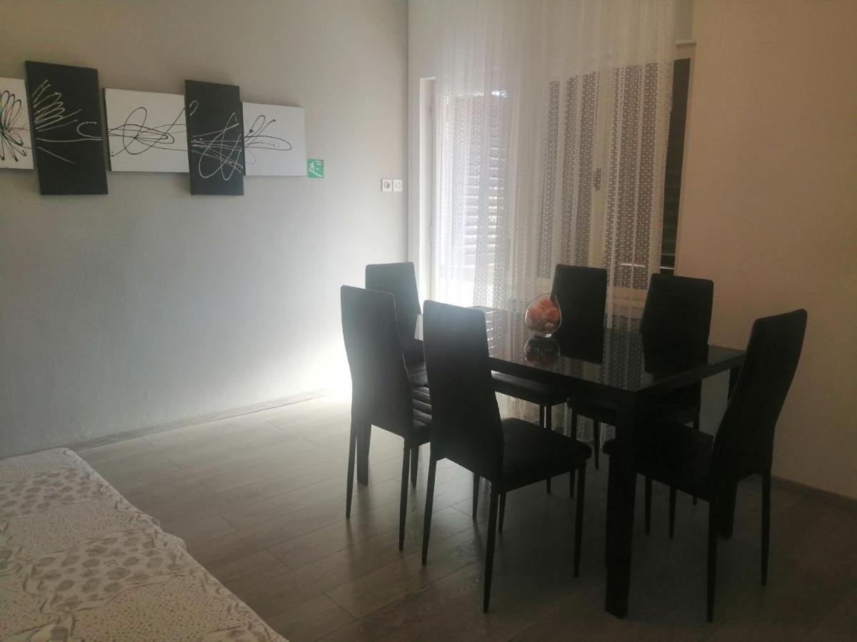 Apartment Vera, 80 M From The Sea Novigrad Istria Exterior foto