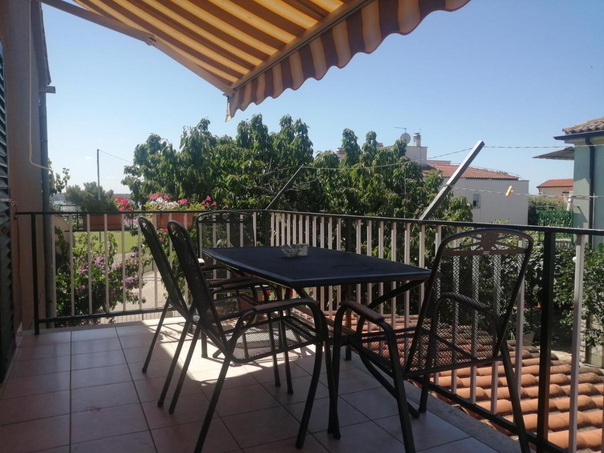 Apartment Vera, 80 M From The Sea Novigrad Istria Exterior foto